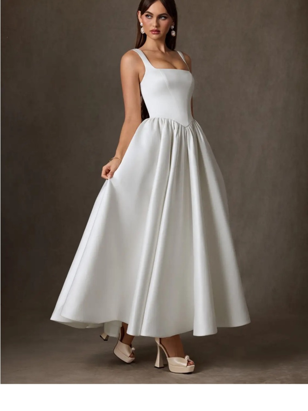Wedding/Prom Dress - Picture 5 of 7